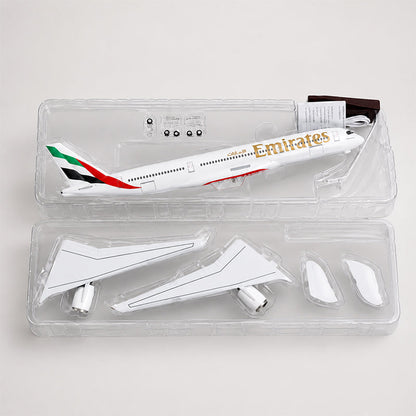 Emirates Airbus A350-1000 1:142 Scale Model — view 6