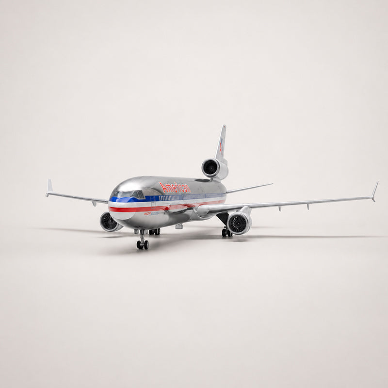 American Airlines McDonnell Douglas MD-11 1:130 Scale Model — view 4