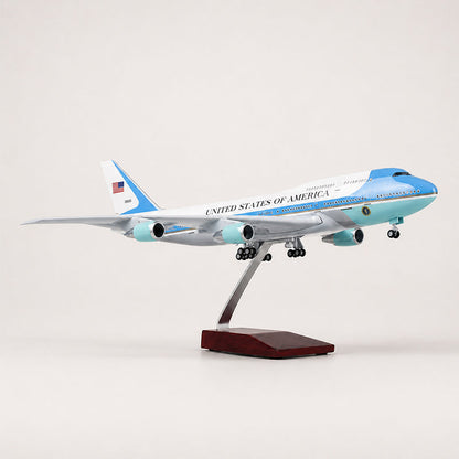 US Air Force One Boeing 747 1:150 Scale Model — view 4