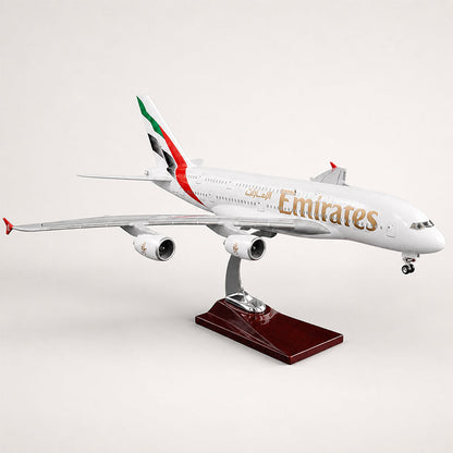 Emirates Airbus A380 1:160 Scale Model — view 8