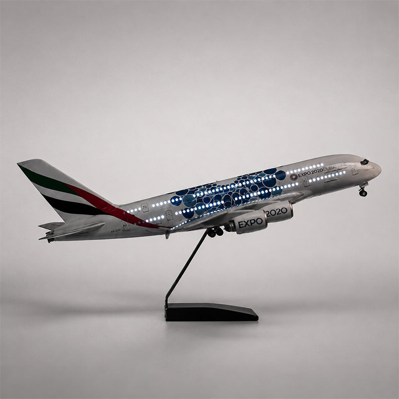 Emirates Airbus A380 Expo 2020 Edition 1:160 Scale Model — view 2