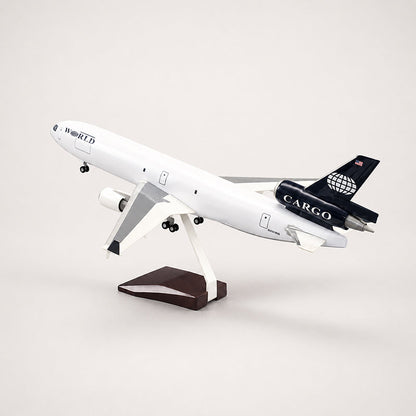 World Airways McDonnell Douglas MD-11 1:130 Scale Model — view 5