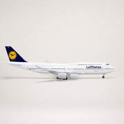 Lufthansa Boeing 747 Classic Livery 1:150 Scale Model — view 5