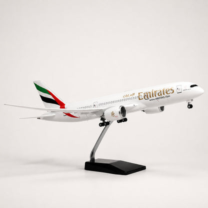 Emirates Boeing 787 1:130 Scale Model — view 2
