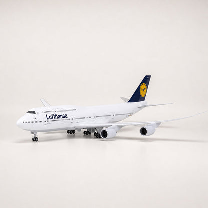 Lufthansa Boeing 747 Classic Livery 1:150 Scale Model — view 6
