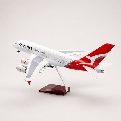 Qantas Airbus A380 1:160 Scale Model — view 4