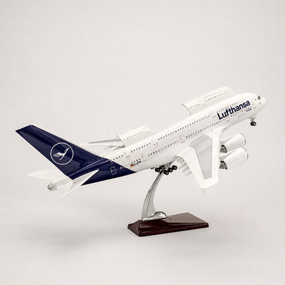 Lufthansa Airbus A380 New Livery 1:160 Scale Model — view 7