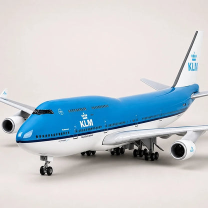 KLM Royal Dutch Airlines Boeing 747-400 1:150 Scale Model — view 9