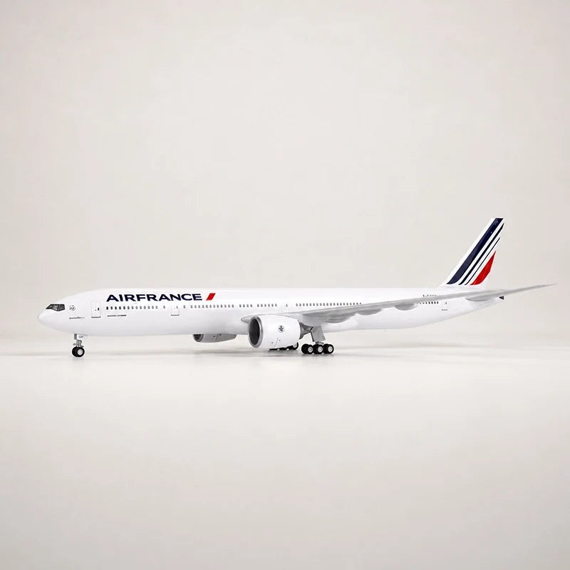 Air France Boeing 777-300ER 1:157 Scale Model — view 4