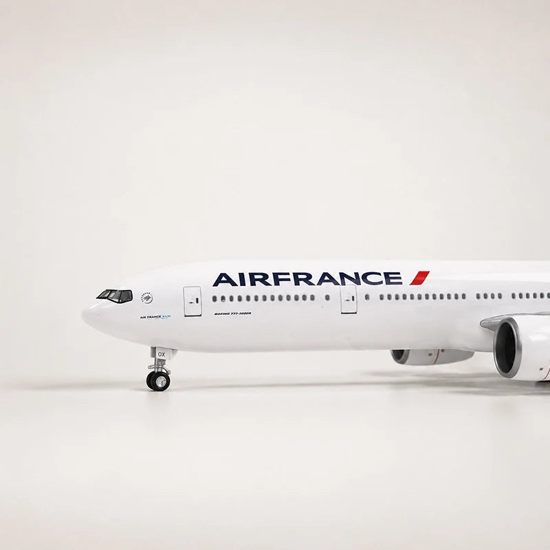 Air France Boeing 777-300ER 1:157 Scale Model — view 6