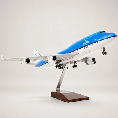KLM Royal Dutch Airlines Boeing 747-400 1:150 Scale Model — view 3