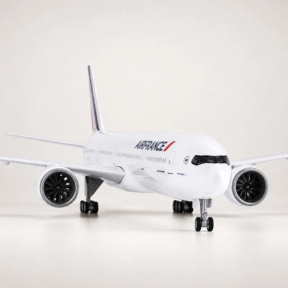 Air France Boeing 777-300ER 1:157 Scale Model — view 5