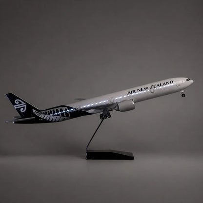 Air New Zealand Boeing 777-300ER 1:157 Scale Model — view 4