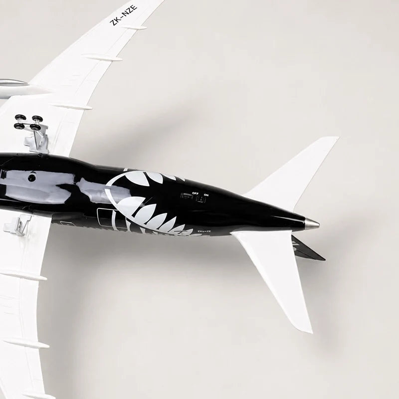 Air New Zealand Boeing 787 1:130 Scale Model — view 10