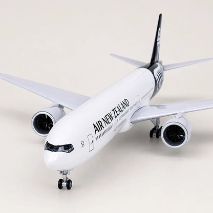 Air New Zealand Boeing 777-300ER 1:157 Scale Model — view 8