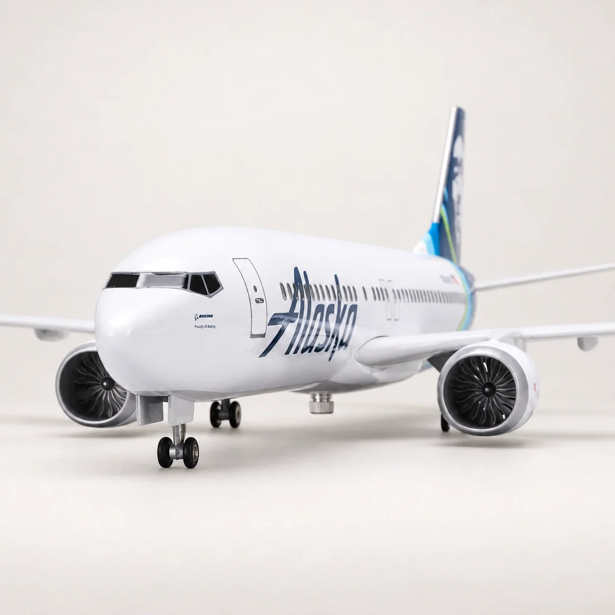 Alaska Airlines Boeing 737 1:85 Scale Model — view 8