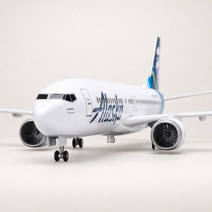 Alaska Airlines Boeing 737 1:85 Scale Model — view 8