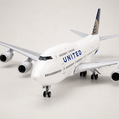 United Airlines Boeing 747 1:150 Scale Model — view 6