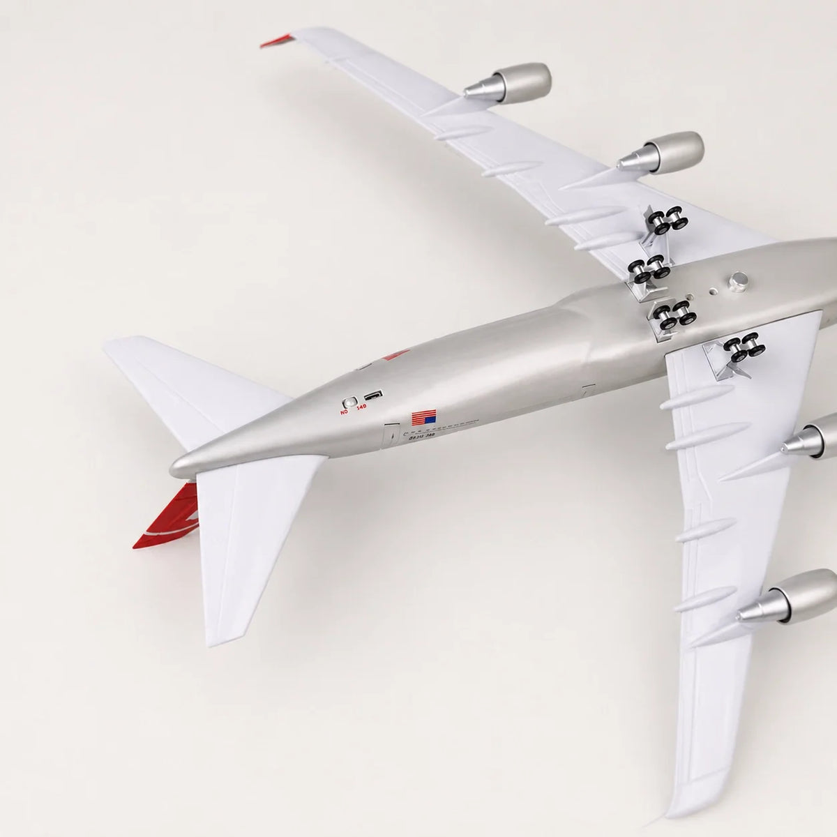Northwest Airlines Boeing 747 1:150 Scale Model — view 12
