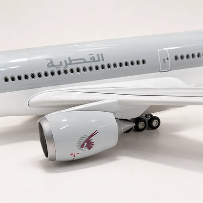 Qatar Airways Airbus A350-1000 1:157 Scale Model — view 11