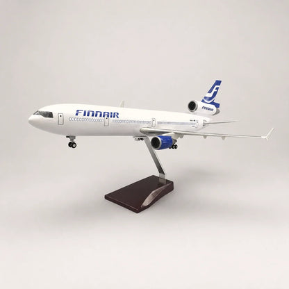 Finnair McDonnell Douglas MD-11 1:130 Scale Model — view 5
