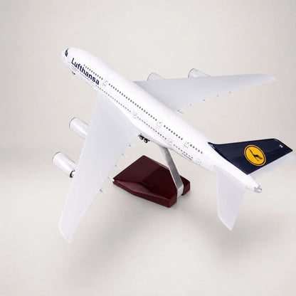 Lufthansa Airbus A380 Classic Livery 1:160 Scale Model — view 3