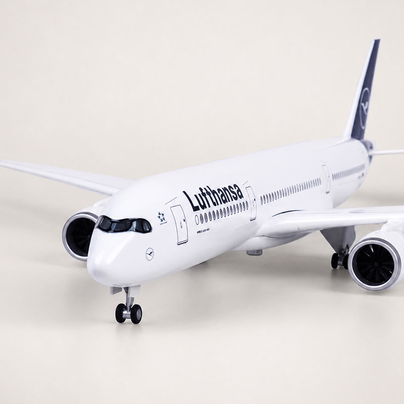 Lufthansa Airbus A350 1:142 Scale Model — view 8