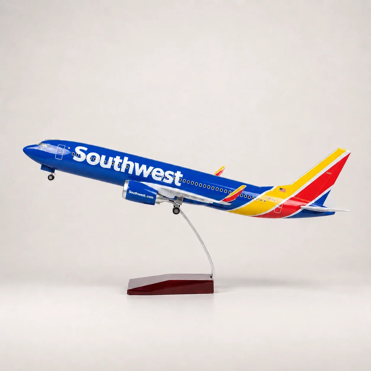 Southwest Airlines Boeing 737 1:85 Scale Model