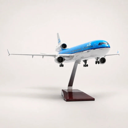 KLM Royal Dutch Airlines McDonnell Douglas MD-11 1:130 Scale Model — view 3