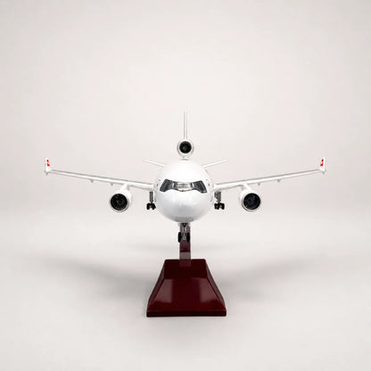SWISS McDonnell Douglas MD-11 1:130 Scale Model — view 8
