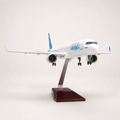 Airbus A321neo Prototype 1:100 Scale Model — view 3