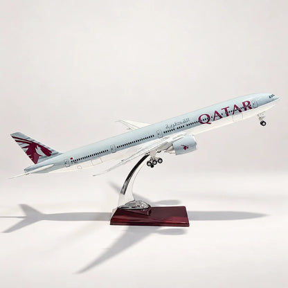 Qatar Airways Boeing 777-300ER 1:157 Scale Model — view 2