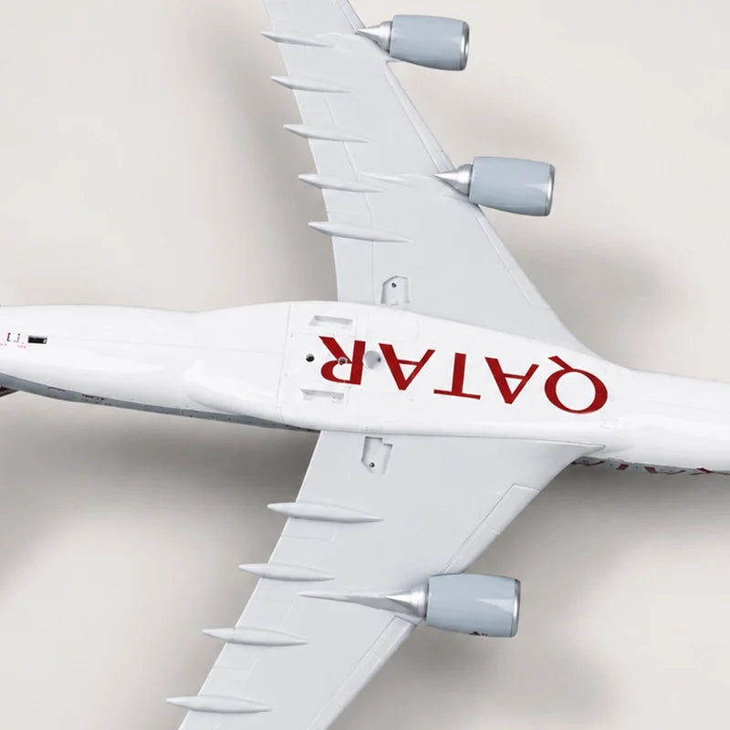 Qatar Airways Airbus A380 1:160 Scale Model — view 11