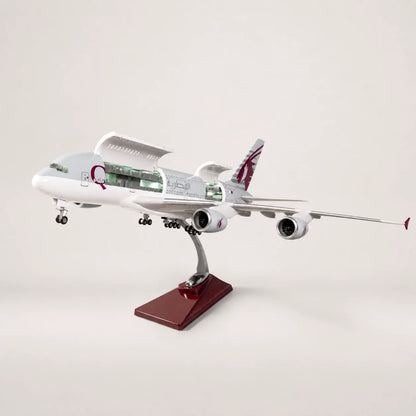 Qatar Airways Airbus A380 1:160 Scale Model — view 5