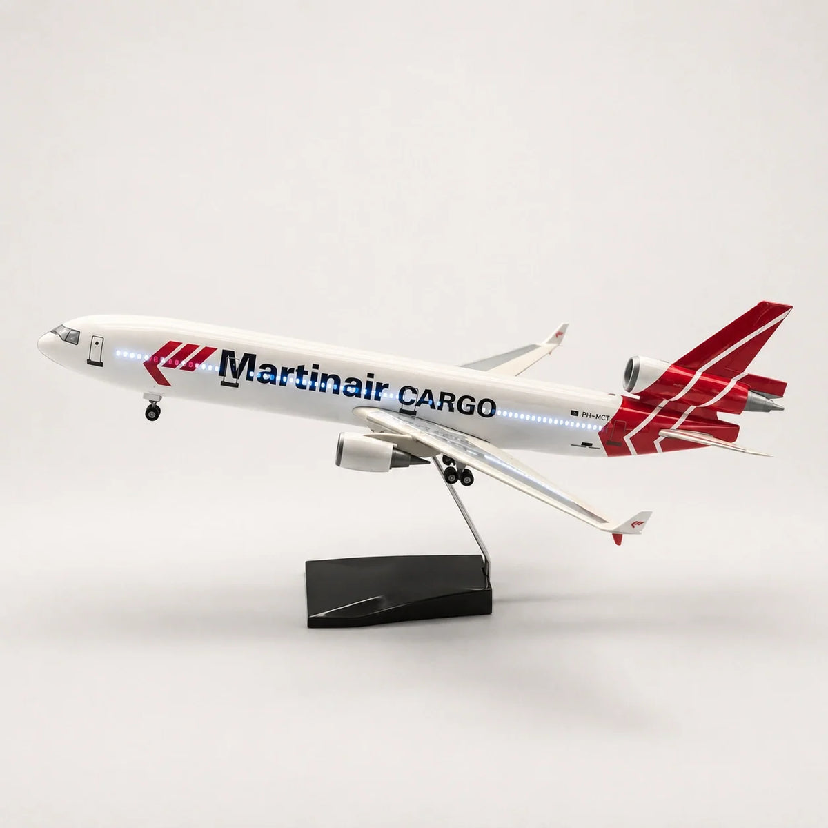 Martinair Cargo McDonnell Douglas MD-11 1:130 Scale Model — view 3