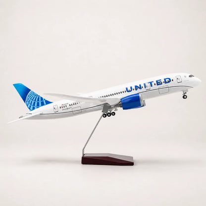 United Airlines Boeing 787 Dreamliner 1:130 Scale Model