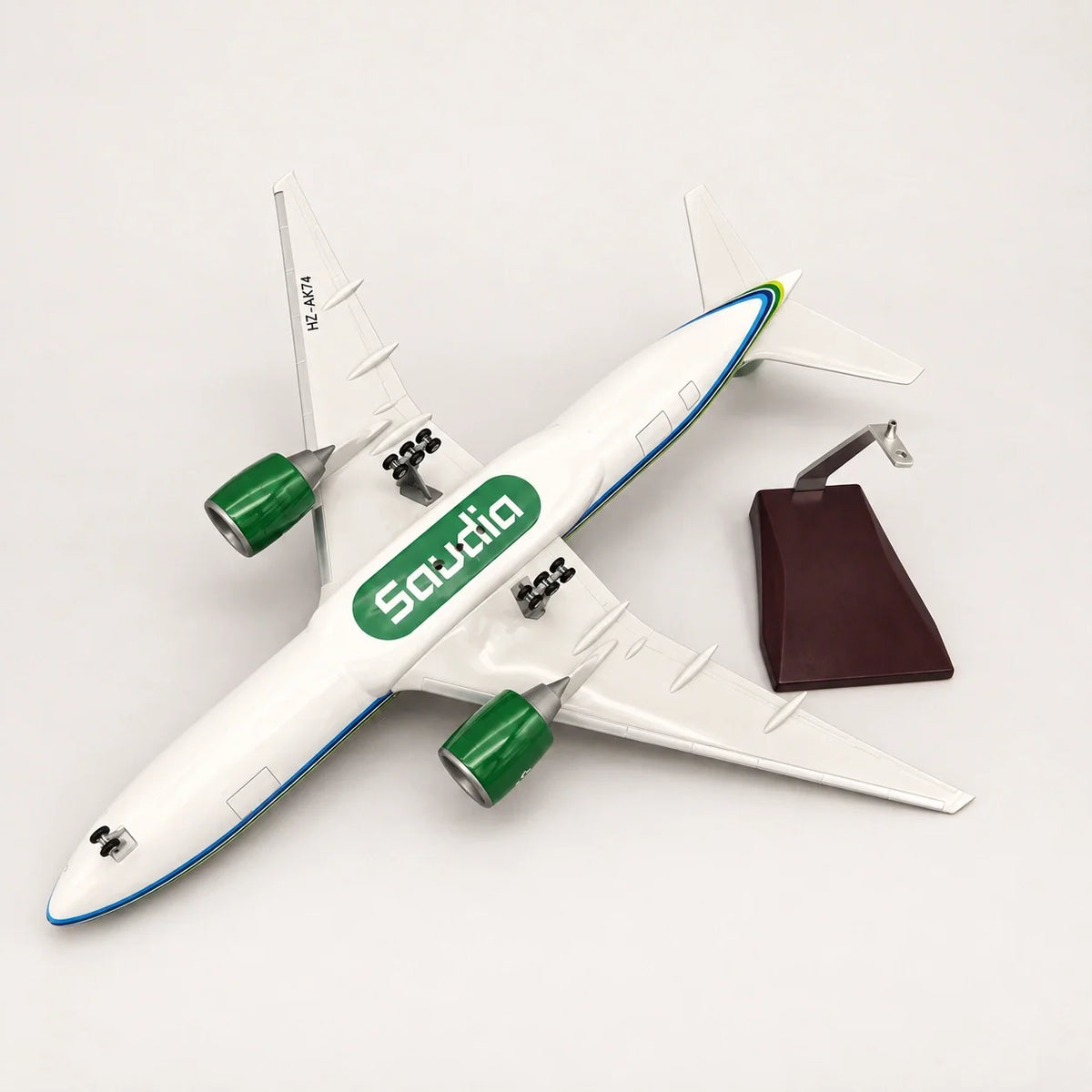 Saudia Cargo Boeing 777F 1:135 Scale Model — view 7