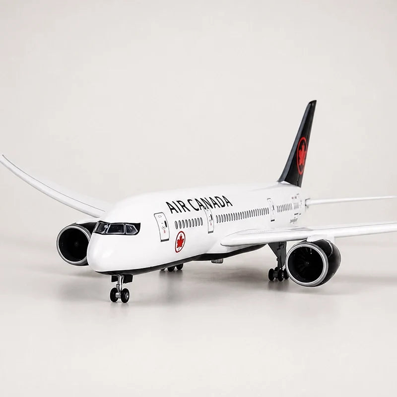 Air Canada Boeing 787 1:130 Scale Model — view 8