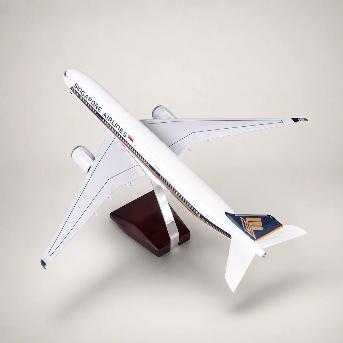 Singapore Airlines Airbus A350 1:142 Scale Model — view 2
