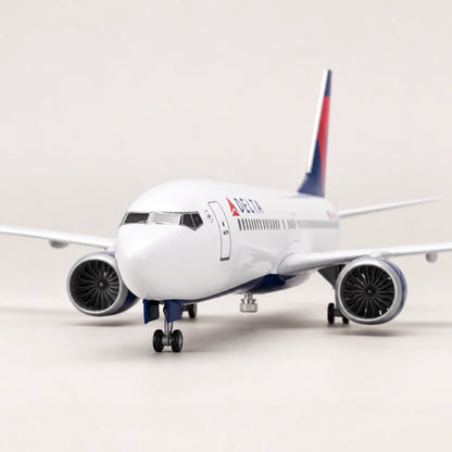 Delta Air Lines Boeing 737 1:85 Scale Model — view 9