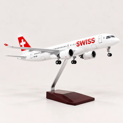 SWISS Airbus A220-300 1:100 Scale Model — view 2