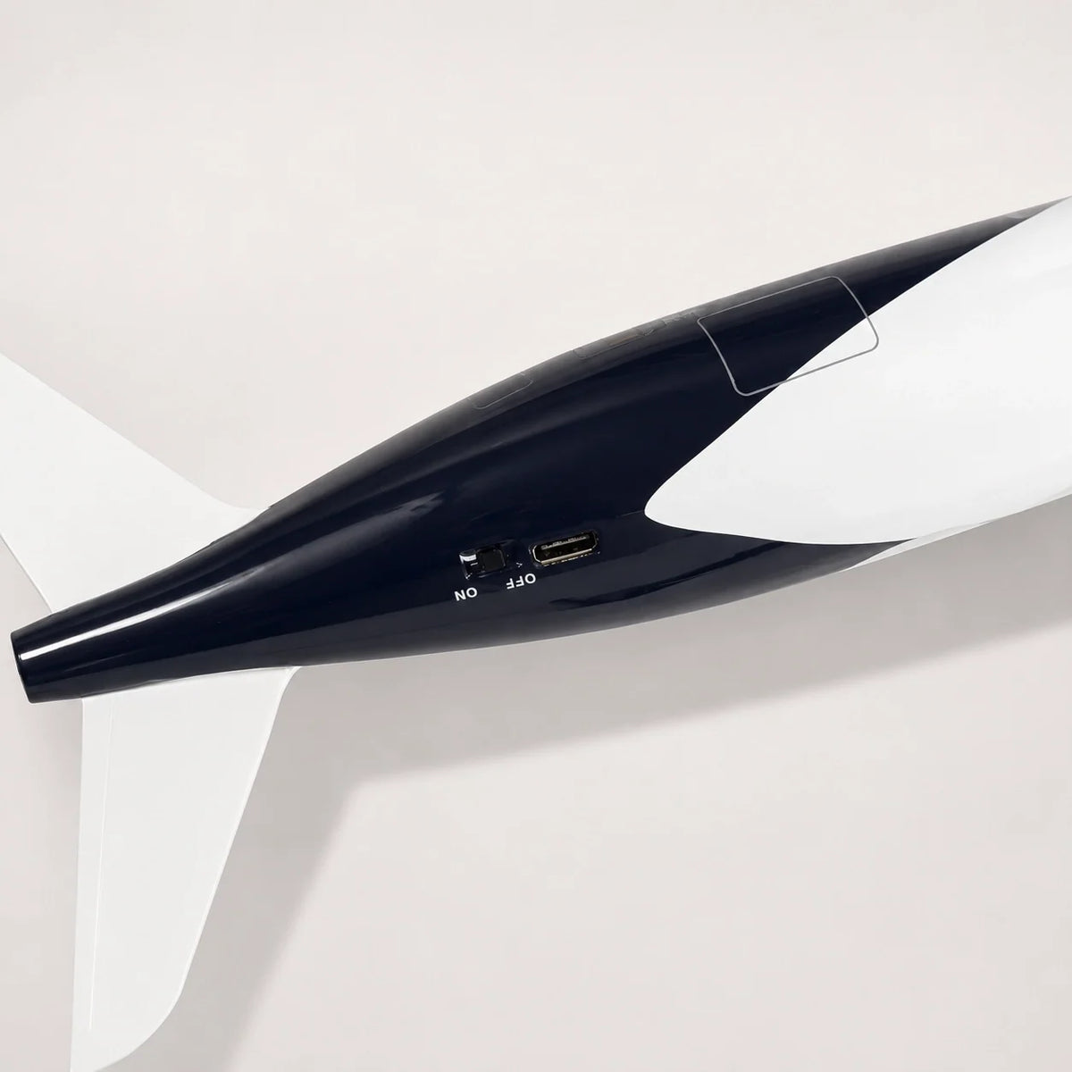 Lufthansa Airbus A350 100 Years Edition 1:142 Scale Model — view 14