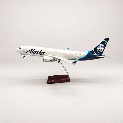 Alaska Airlines Boeing 737 1:85 Scale Model — view 3