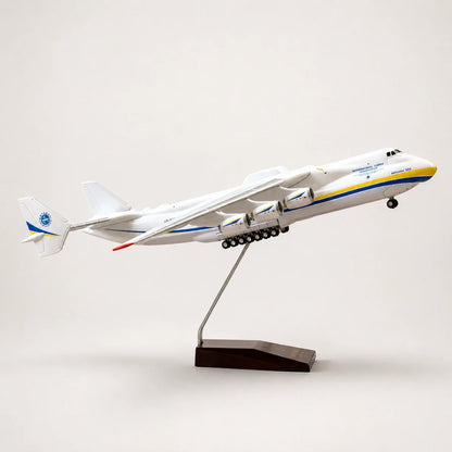 Antonov An-225 Mriya 1:200 Scale Model — view 2