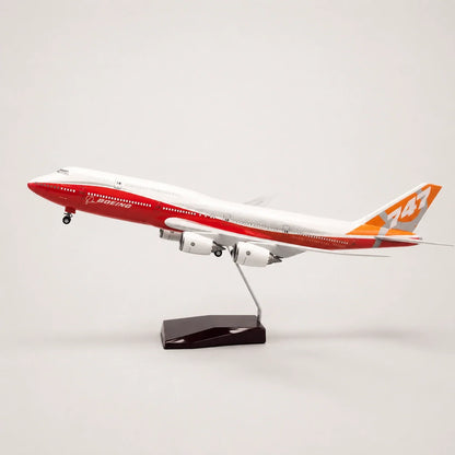 Boeing 747-8 Intercontinental Prototype 1:150 Scale Model