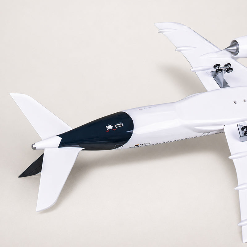 Lufthansa Airbus A350 1:142 Scale Model — view 9