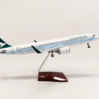 Cathay Pacific Airbus A321neo 1:100 Scale Model — view 7