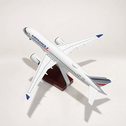 Air France Airbus A220-300 1:100 Scale Model — view 4