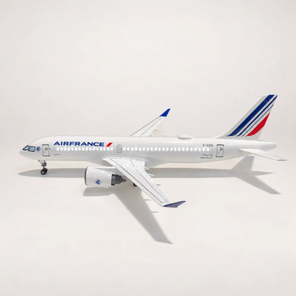 Air France Airbus A220-300 1:100 Scale Model — view 6