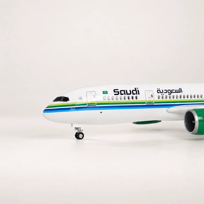 Saudia Boeing 787 1:130 Scale Model — view 9